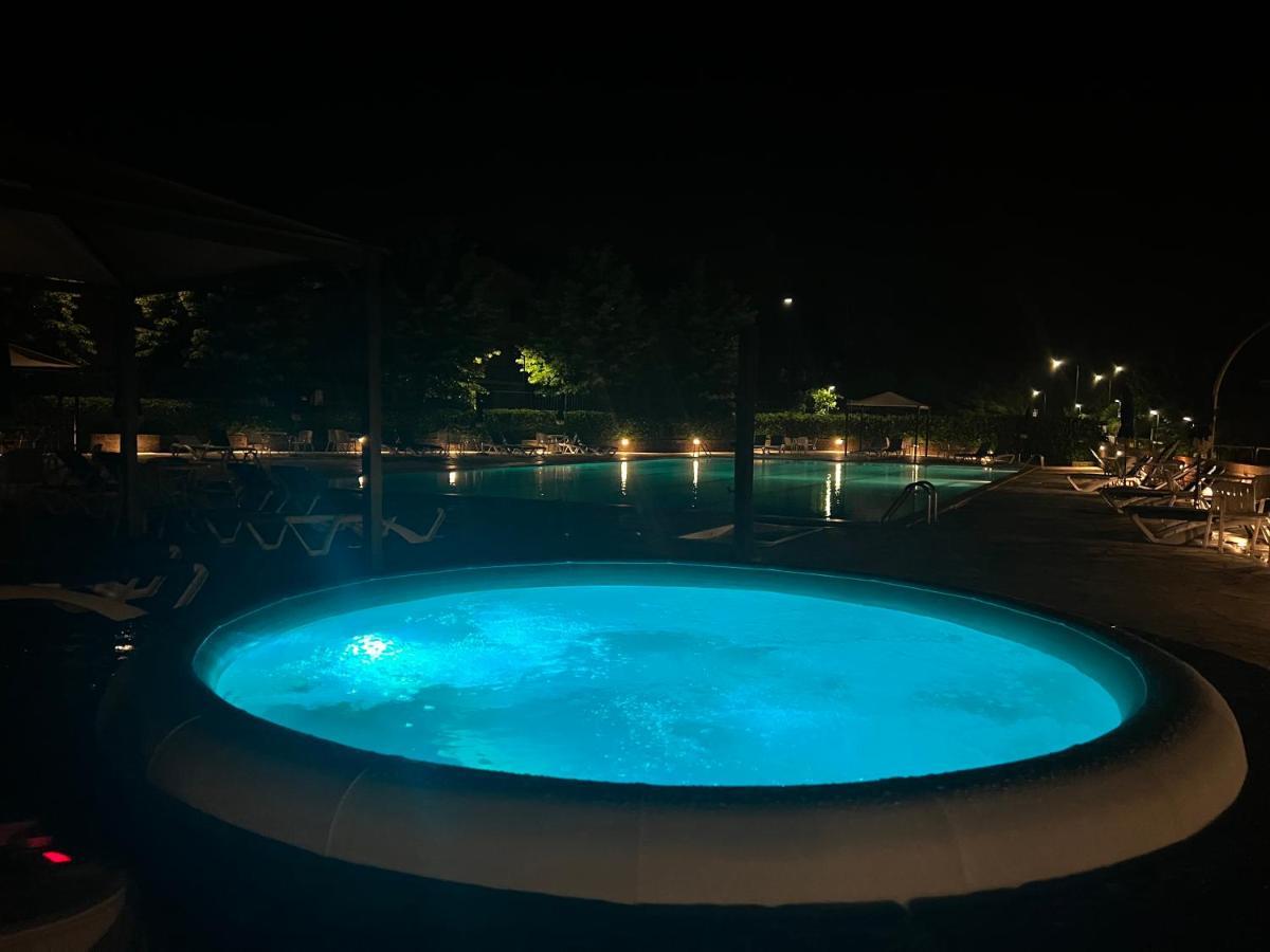 Albergo Di Мурло Экстерьер фото